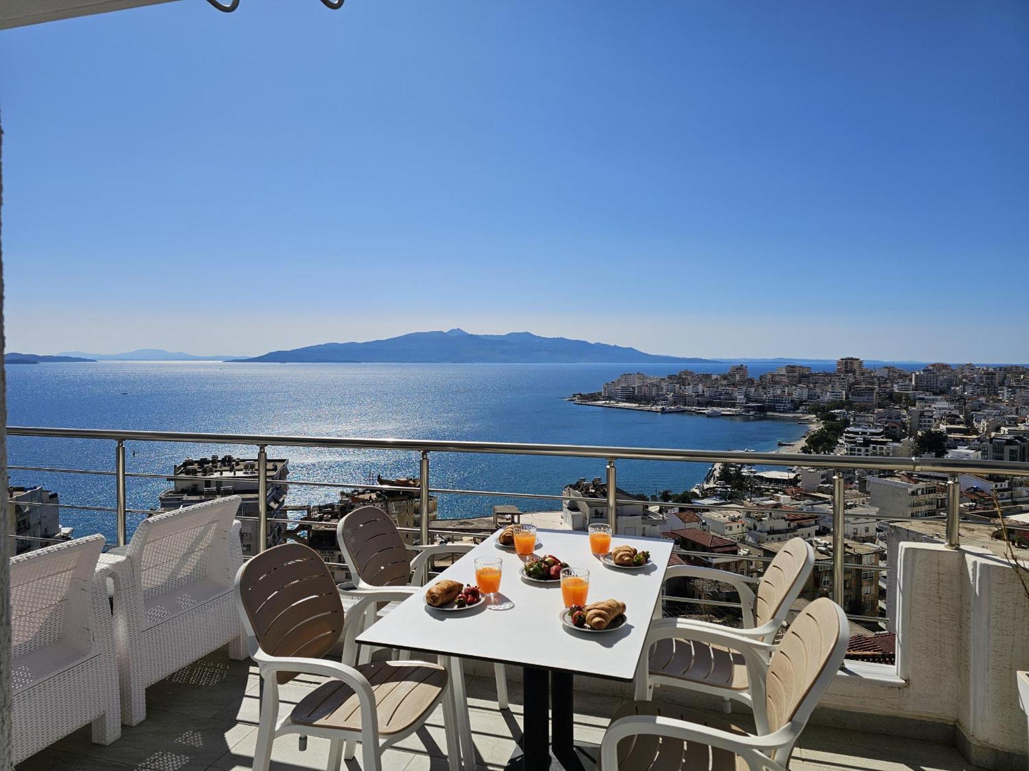 Panorama View Apartments Saranda Kültér fotó